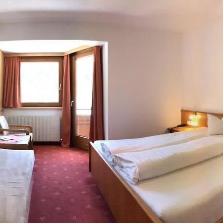 Piz-hotel Hotel 3*