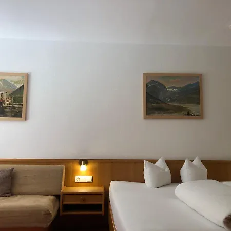 Ξενοδοχείο Piz-hotel 3*